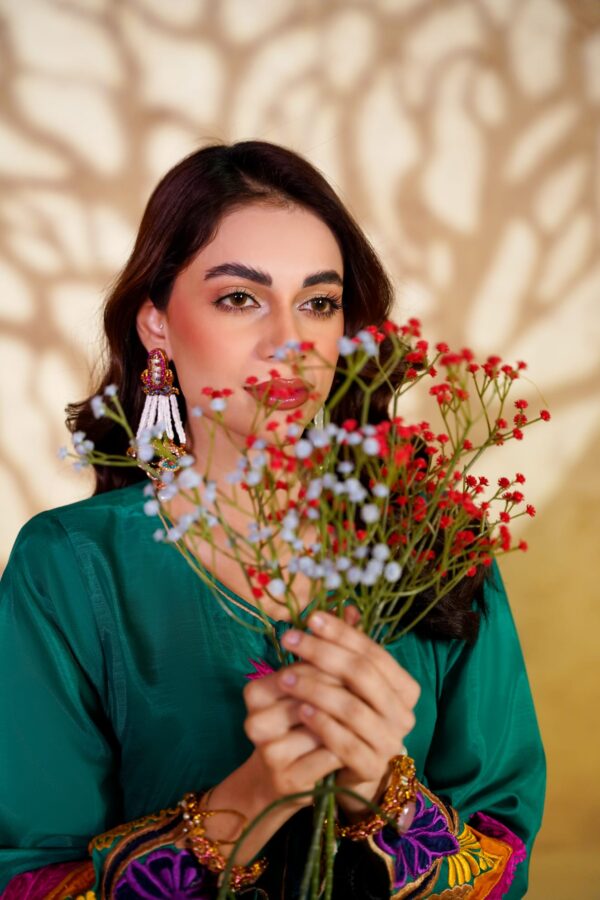 WhatsApp Image 2025-12-08 at 1.32.37 PM (2) Multi Bloom